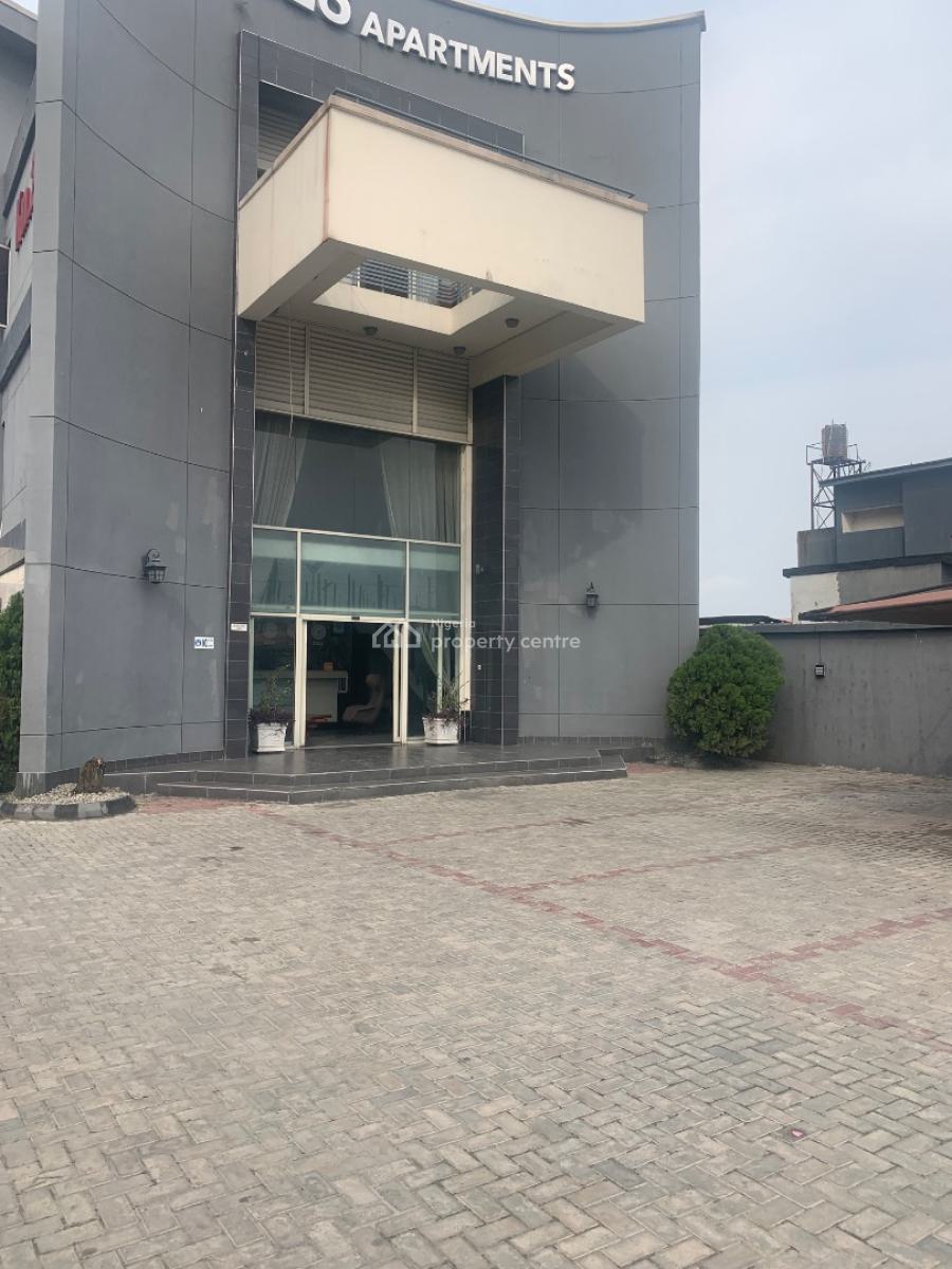 Luxurious Hotel in a Prime Location, Lekki Expressway, Lekki, Lagos, Hotel / Guest House for Sale