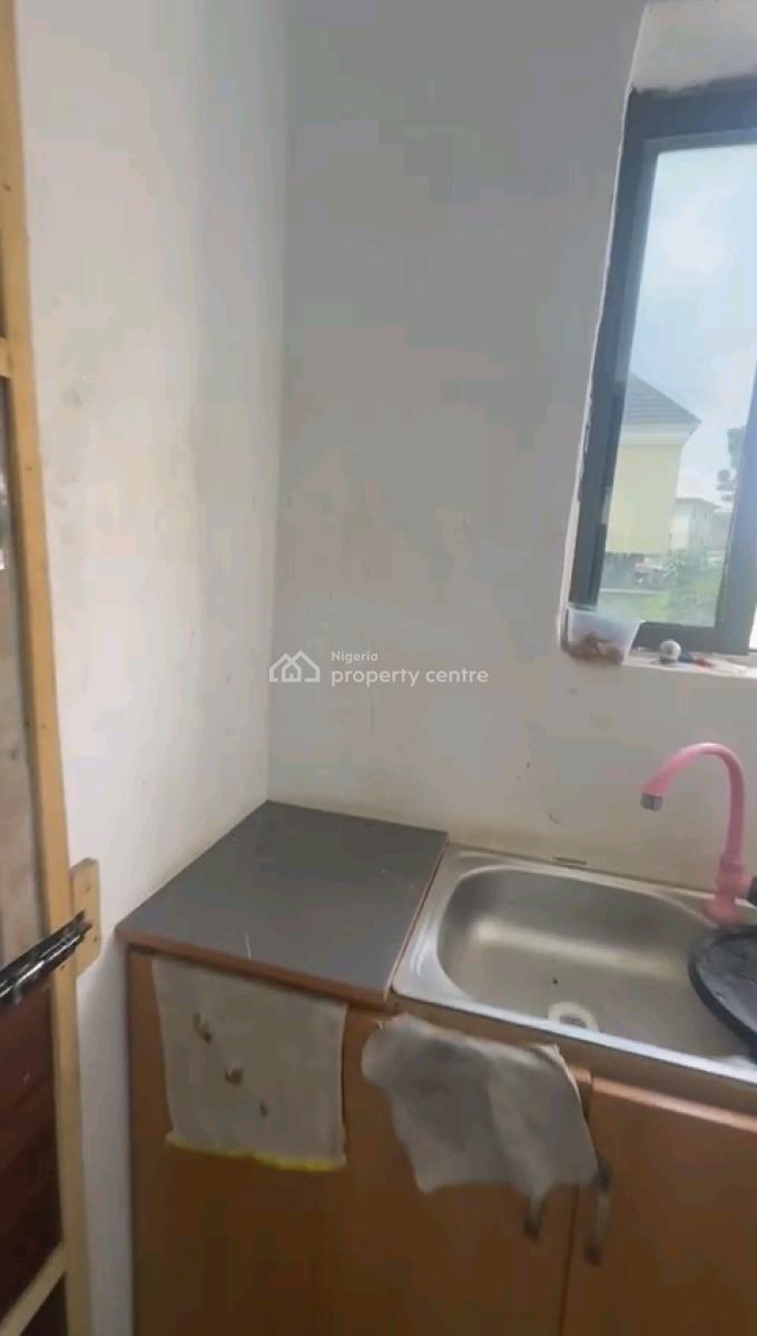 a Neatly Used and Standard Smelf Contain, Palmgrove, Shomolu, Lagos, Self Contain (single Rooms) for Rent