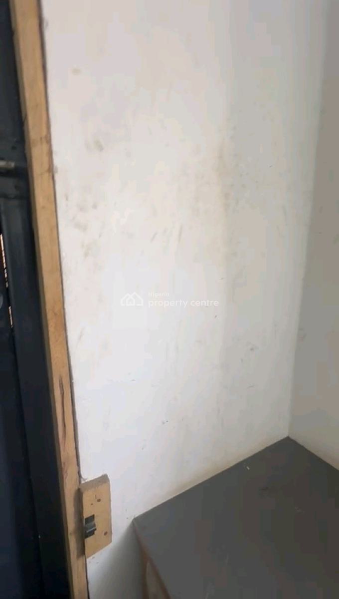 a Neatly Used and Standard Smelf Contain, Palmgrove, Shomolu, Lagos, Self Contain (single Rooms) for Rent