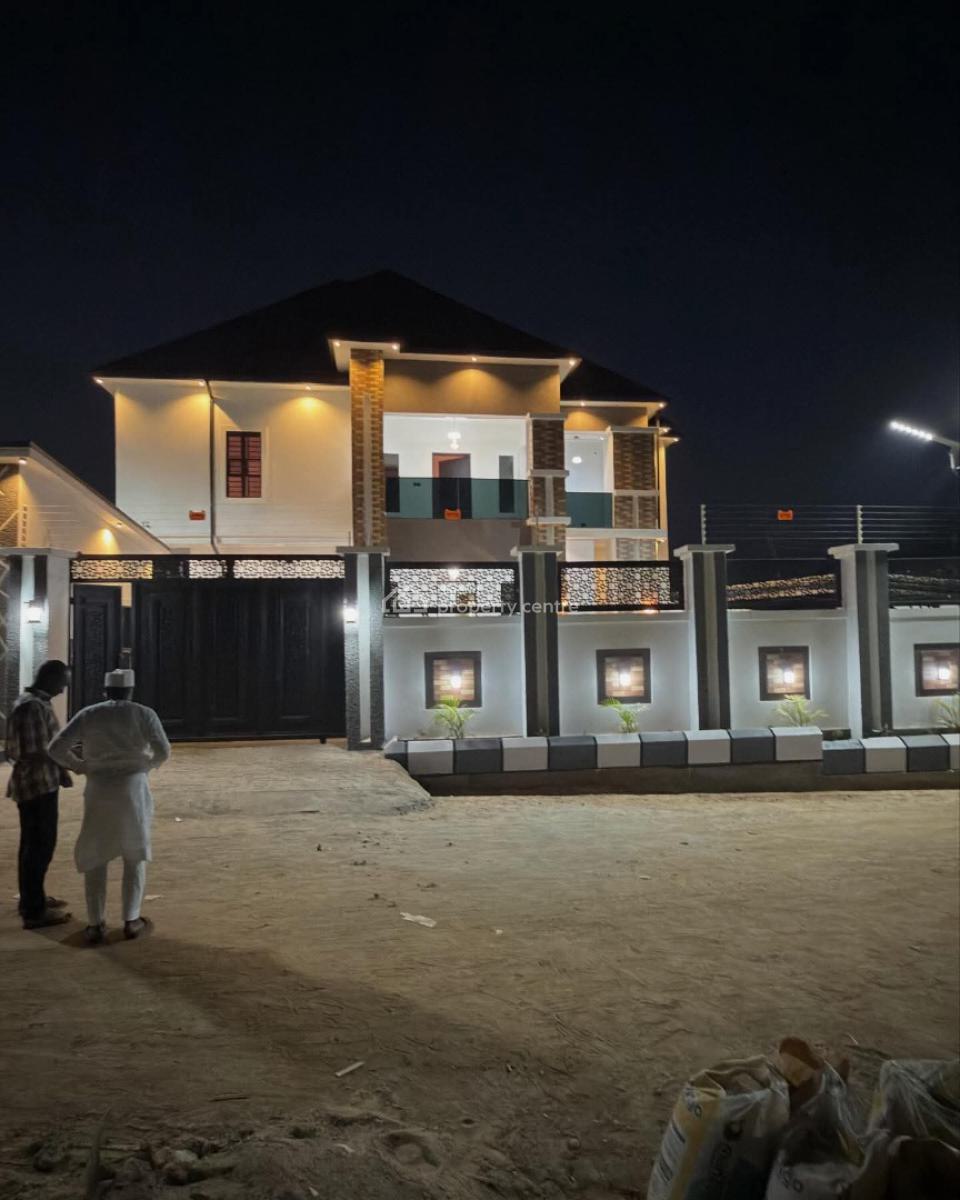 5 Bedroom Duplex    Price:400m  Location: Rimi District Kaduna, Kaduna North, Kaduna, House for Sale