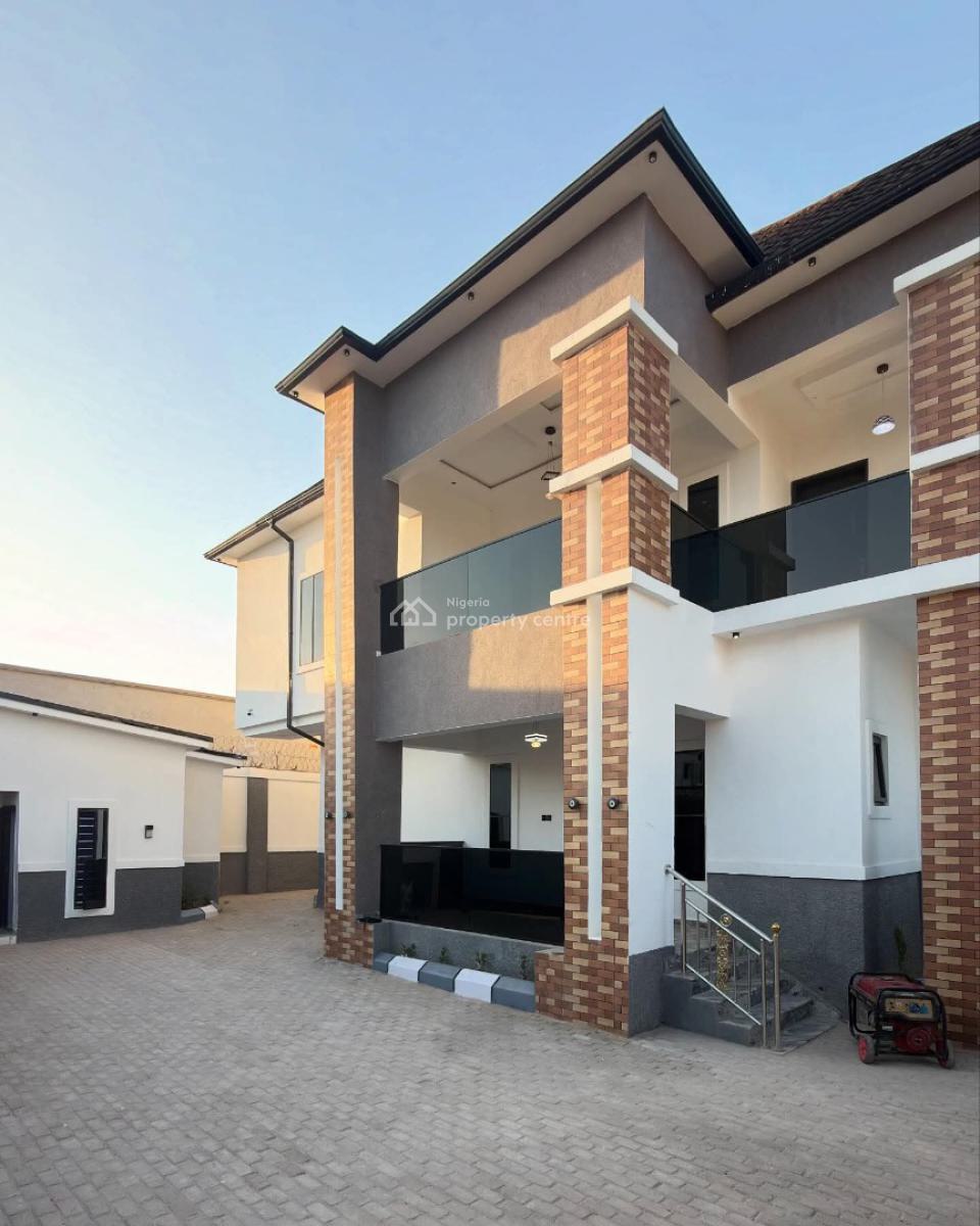 5 Bedroom Duplex    Price:400m  Location: Rimi District Kaduna, Kaduna North, Kaduna, House for Sale