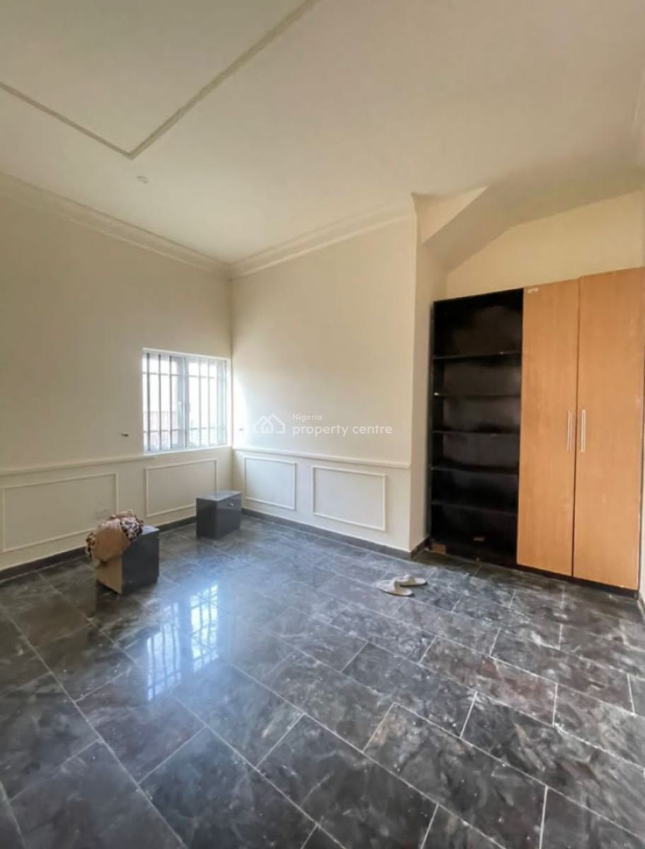 Elegantly Built 3 Bedroom.flat in a Secured Neighbourhood, Ikota, Lekki, Lagos, Flat / Apartment for Rent