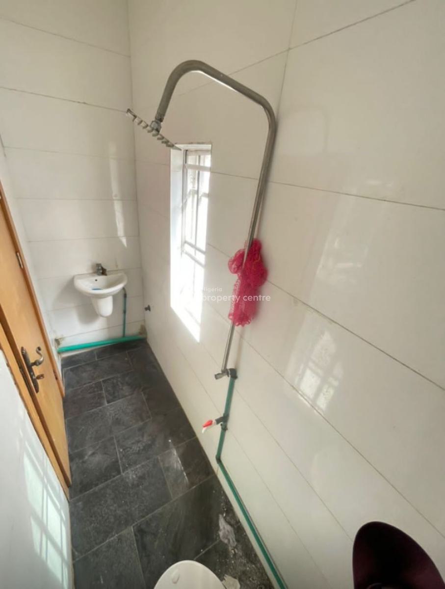 Elegantly Built 3 Bedroom.flat in a Secured Neighbourhood, Ikota, Lekki, Lagos, Flat / Apartment for Rent