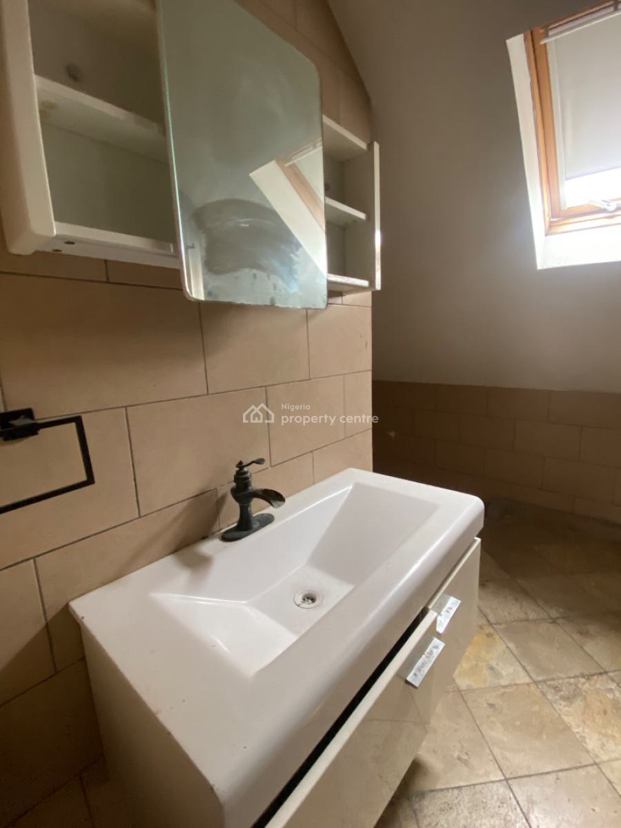 Luxury One Room Studio Penthouse Off Oniru Market, Off Oniru Market . , Lekki Right, Oniru, Victoria Island (vi), Lagos, Self Contain (single Rooms) for Rent