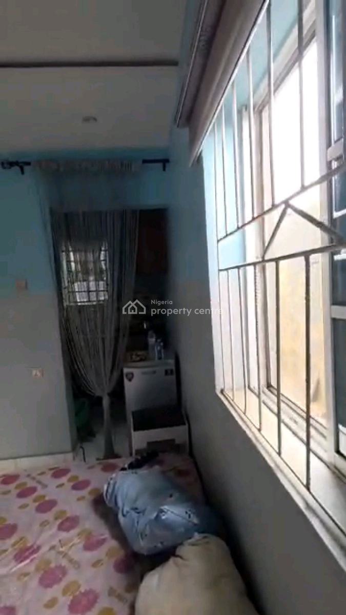 Spacious Self Contain, Abule Ijesha, Yaba, Lagos, Self Contain (single Rooms) for Rent