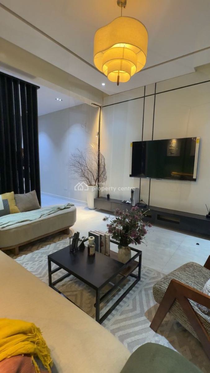 2 Bedroom Apartment at Lekki Phase 1, Lekki Phase 1, Lekki, Lagos, Flat / Apartment Short Let