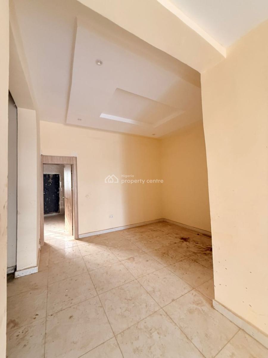 Very Decent 2 Bedroom Flat, Guzape District, Abuja, Flat / Apartment for Rent