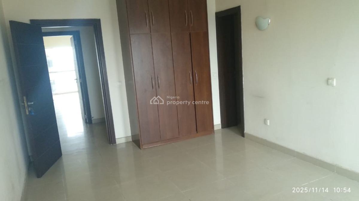 3bedroom Apartment Accompanied By a Boys Quarter in Ikoyi, Old Ikoyi ,lagos ,nigeria, Ikoyi, Lagos, Flat / Apartment for Rent