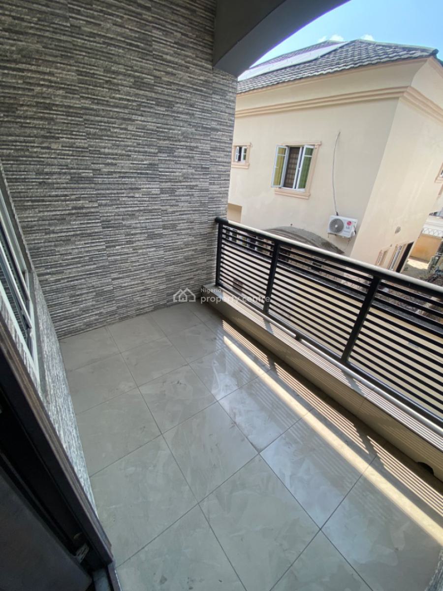 Self Serviced Spacious 3 Bedrooms Flats, Ikota Lekki, Ikota, Lekki, Lagos, Flat / Apartment for Rent