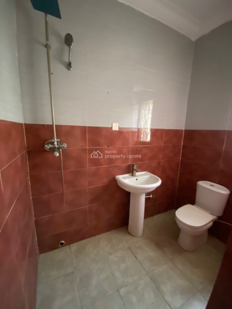 Self Serviced Spacious 3 Bedrooms Flats, Ikota Lekki, Ikota, Lekki, Lagos, Flat / Apartment for Rent