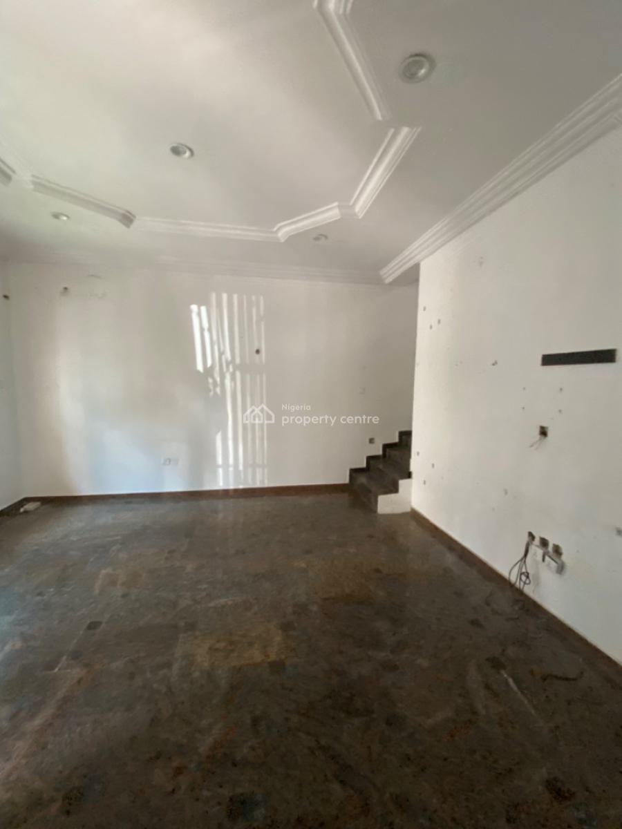 Self Serviced Spacious 3 Bedrooms Flats, Ikota Lekki, Ikota, Lekki, Lagos, Flat / Apartment for Rent