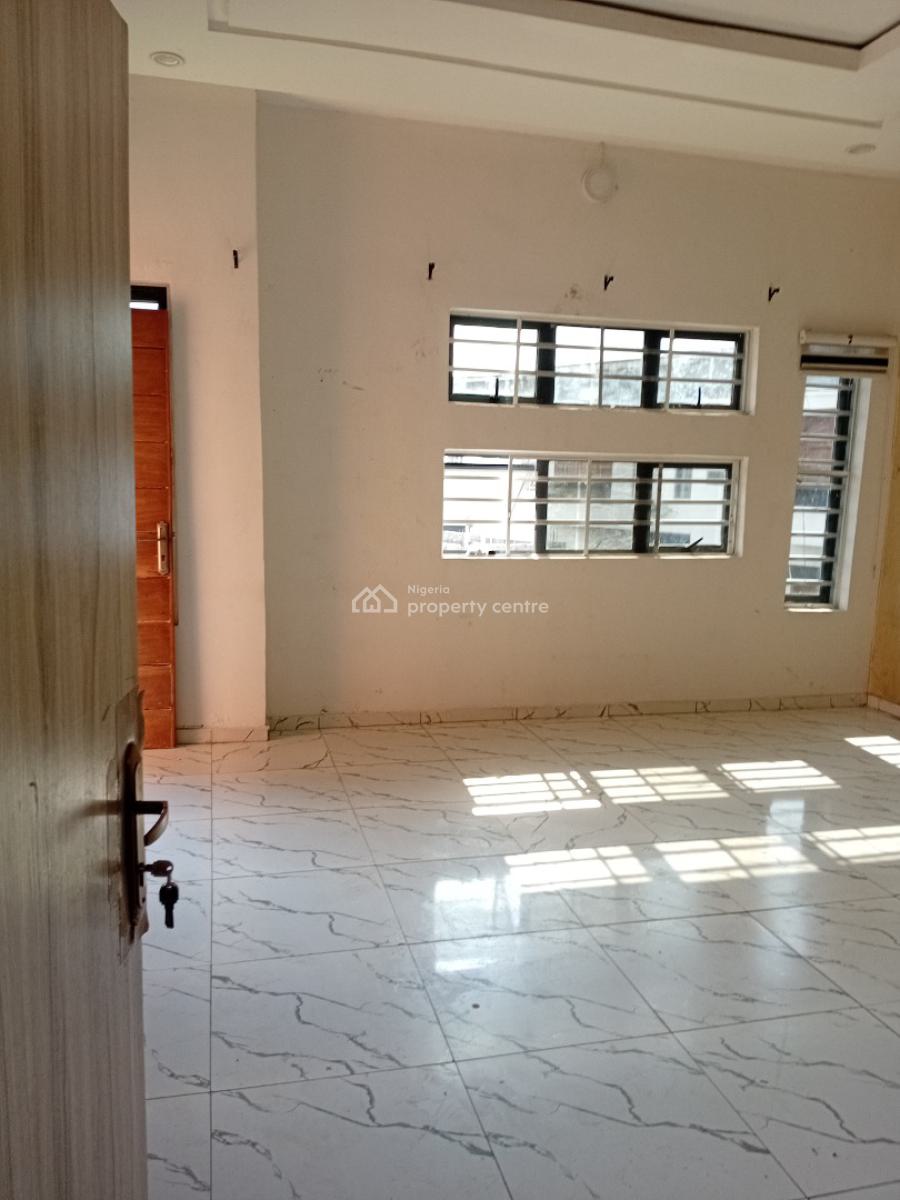 Tasty King Sized 4bedroom Terraced Duplex, Orchid Road, Lekki, Lagos, Terraced Duplex for Rent