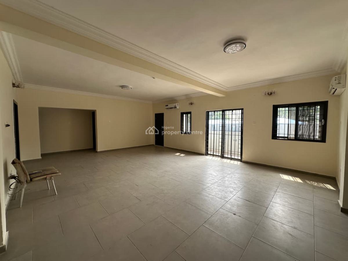 Executive 3-bedroom Apartment, Lekki Phase 1, Lekki, Lagos, Flat / Apartment for Rent