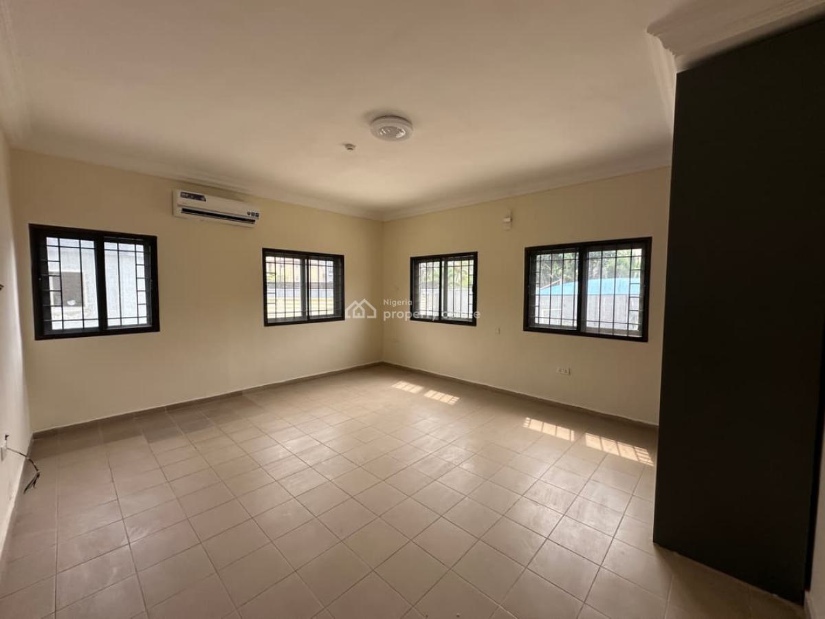 Executive 3-bedroom Apartment, Lekki Phase 1, Lekki, Lagos, Flat / Apartment for Rent