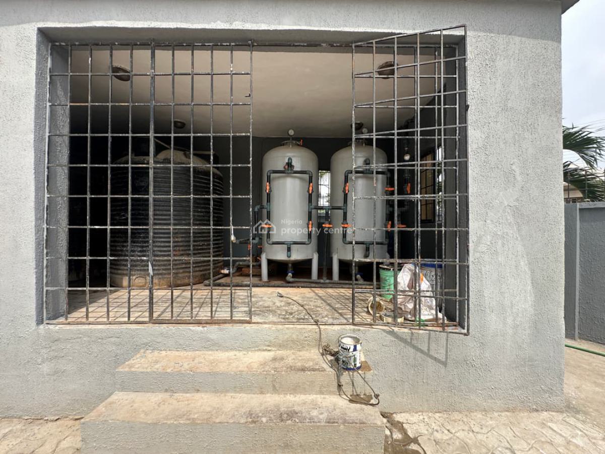 Executive 3-bedroom Apartment, Lekki Phase 1, Lekki, Lagos, Flat / Apartment for Rent