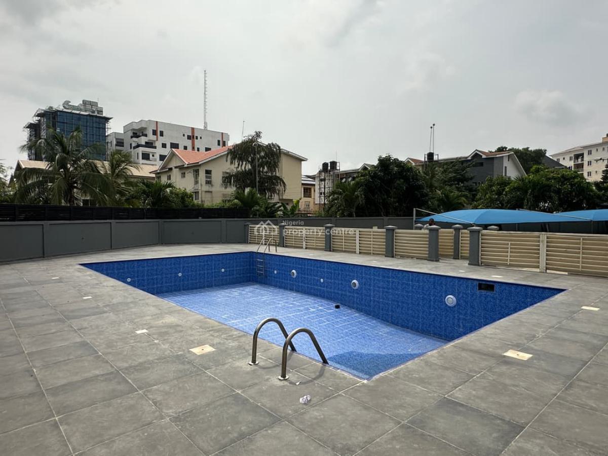 Executive 3-bedroom Apartment, Lekki Phase 1, Lekki, Lagos, Flat / Apartment for Rent