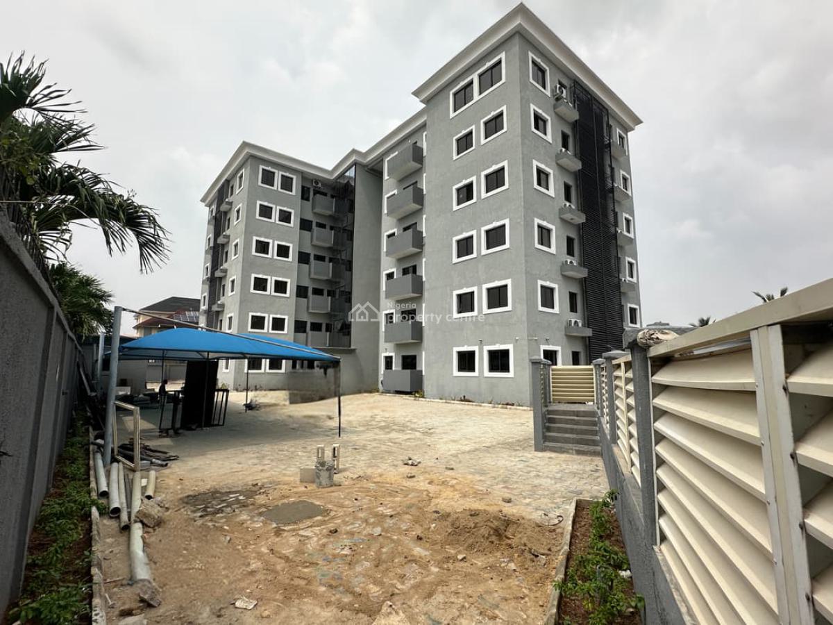 Executive 3-bedroom Apartment, Lekki Phase 1, Lekki, Lagos, Flat / Apartment for Rent