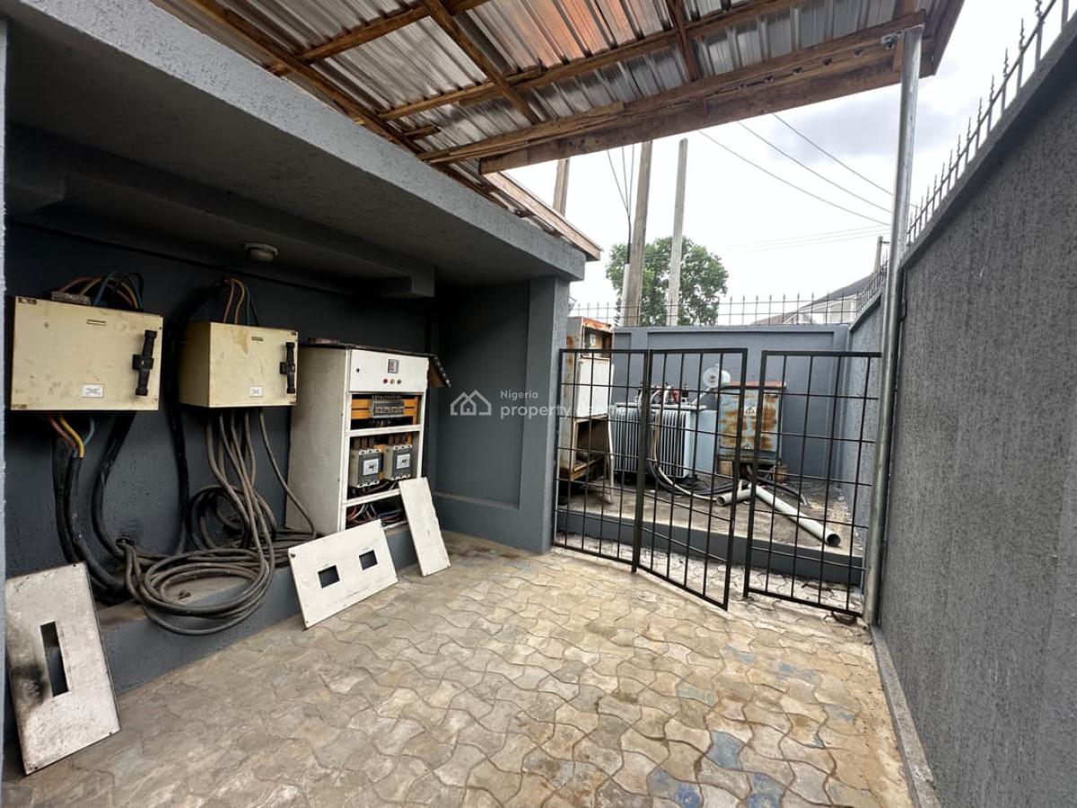 Executive 3-bedroom Apartment, Lekki Phase 1, Lekki, Lagos, Flat / Apartment for Rent