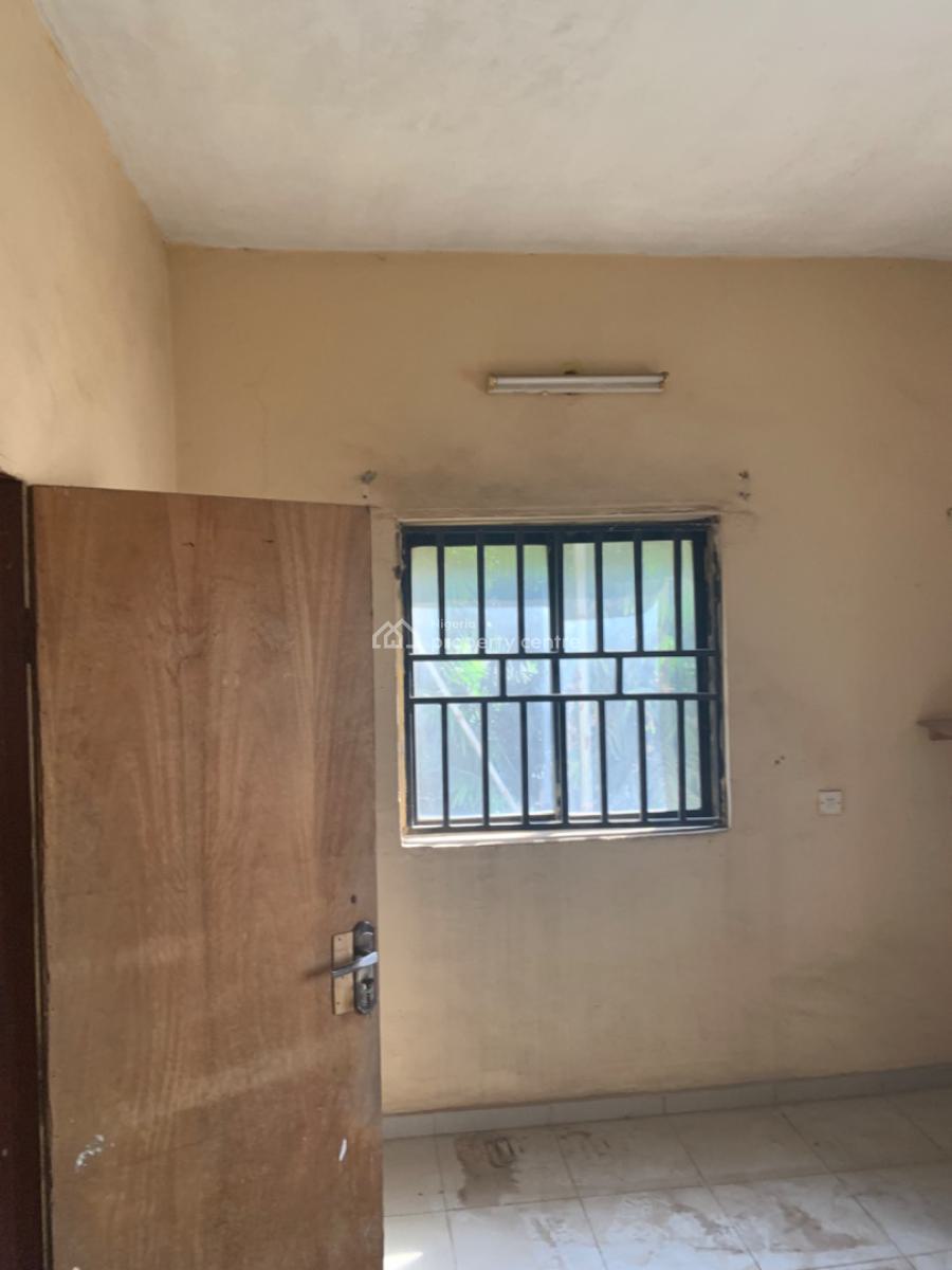 Spacious 2 Bedroom Flat, Apo Dutse, Apo, Abuja, Flat / Apartment for Rent