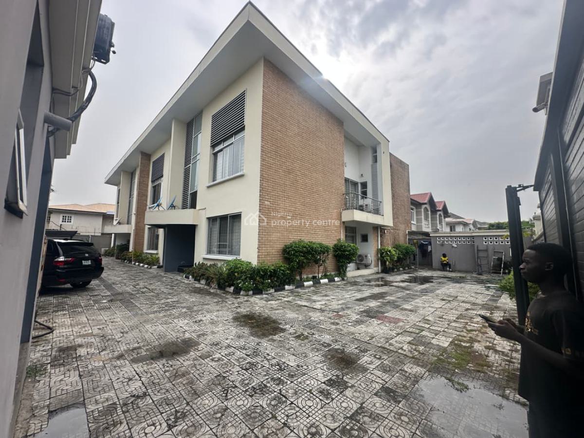 Spacious 4-bedroom Terrace Duplex, Lekki Phase 1, Lekki, Lagos, Terraced Duplex for Rent