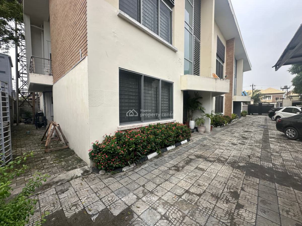 Spacious 4-bedroom Terrace Duplex, Lekki Phase 1, Lekki, Lagos, Terraced Duplex for Rent