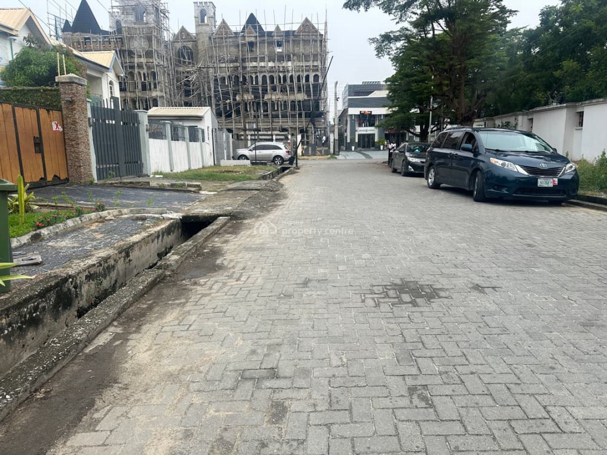 Spacious 4-bedroom Terrace Duplex, Lekki Phase 1, Lekki, Lagos, Terraced Duplex for Rent