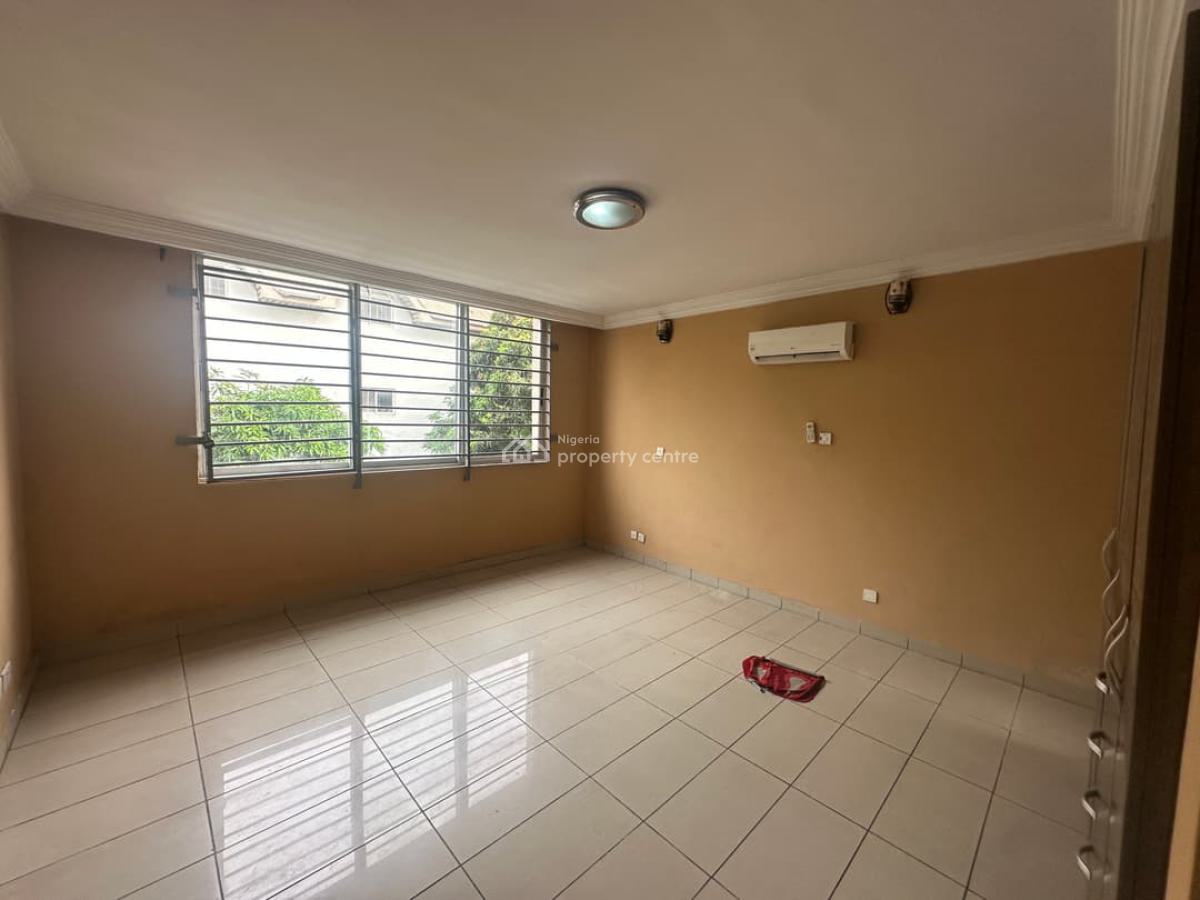 Spacious 4-bedroom Terrace Duplex, Lekki Phase 1, Lekki, Lagos, Terraced Duplex for Rent