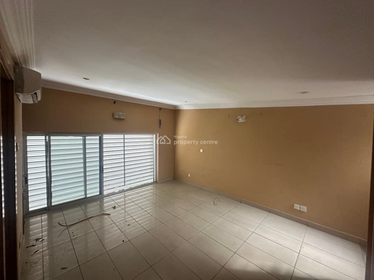 Spacious 4-bedroom Terrace Duplex, Lekki Phase 1, Lekki, Lagos, Terraced Duplex for Rent