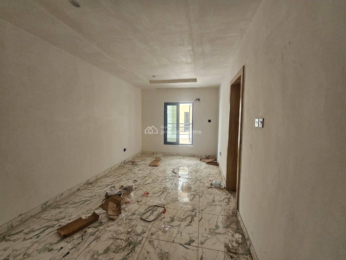 Serviced 3 Bedrooms Apartment with Bq, Lekki Phase 1, Lekki, Lagos, Flat / Apartment for Rent