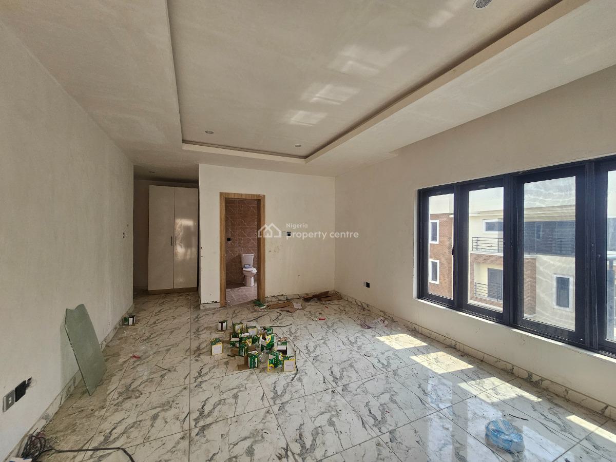 Serviced 3 Bedrooms Apartment with Bq, Lekki Phase 1, Lekki, Lagos, Flat / Apartment for Rent