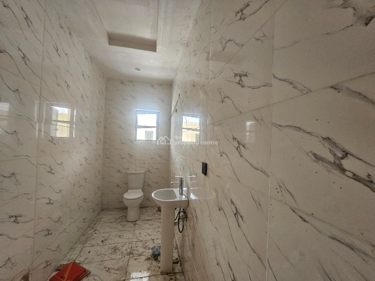 Serviced 3 Bedrooms Apartment with Bq, Lekki Phase 1, Lekki, Lagos, Flat / Apartment for Rent