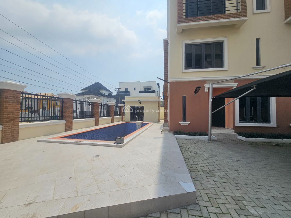 Serviced 3 Bedrooms Apartment with Bq, Lekki Phase 1, Lekki, Lagos, Flat / Apartment for Rent