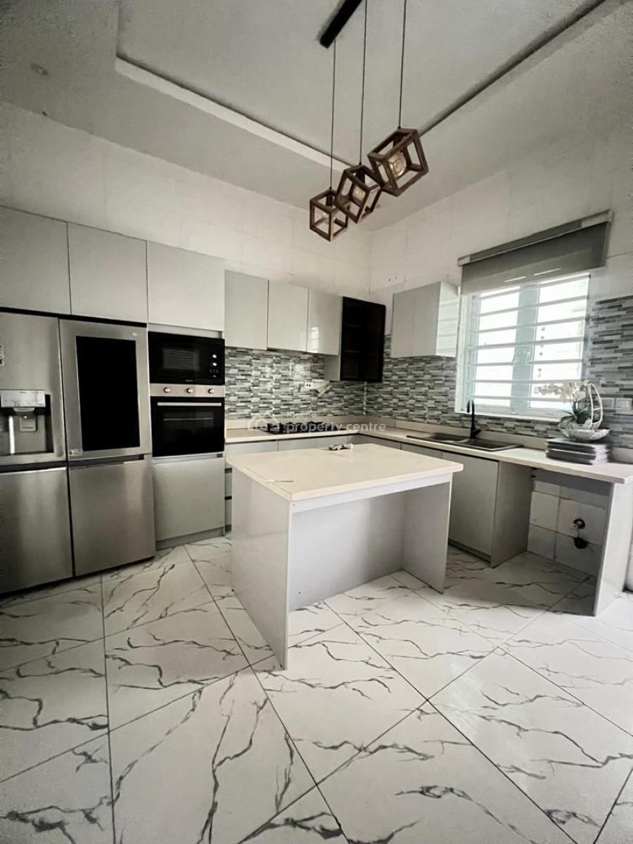 Freshly Made Single Room in a Shared Apartmwnt, Orchid Road, Lekki, Lagos, House for Rent