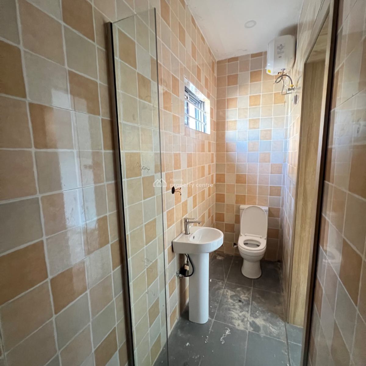 2 Bed  90 Million, Ologolo, Lekki, Lagos, Flat / Apartment for Sale