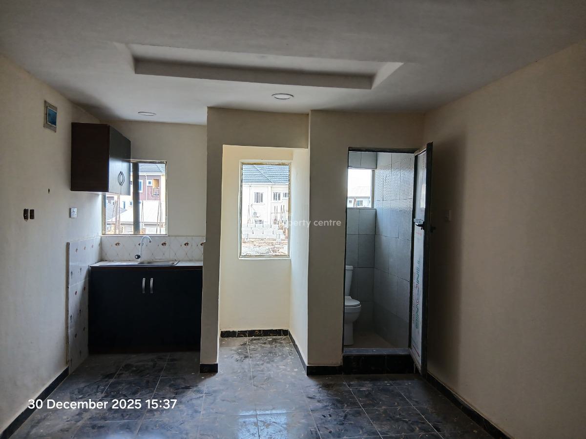 a Newly Built Spacious Roomself Contain, Abule Ijesha, Yaba, Lagos, Self Contain (single Rooms) for Rent