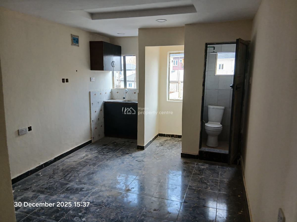 a Newly Built Spacious Roomself Contain, Abule Ijesha, Yaba, Lagos, Self Contain (single Rooms) for Rent