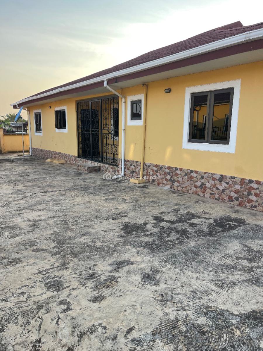 Luxury 3 Bedroom with 4 Toilets, Borehole, Gerald Roof, Sunshine Garden Estate Oba Ile, Akure, Ondo, Detached Bungalow for Sale