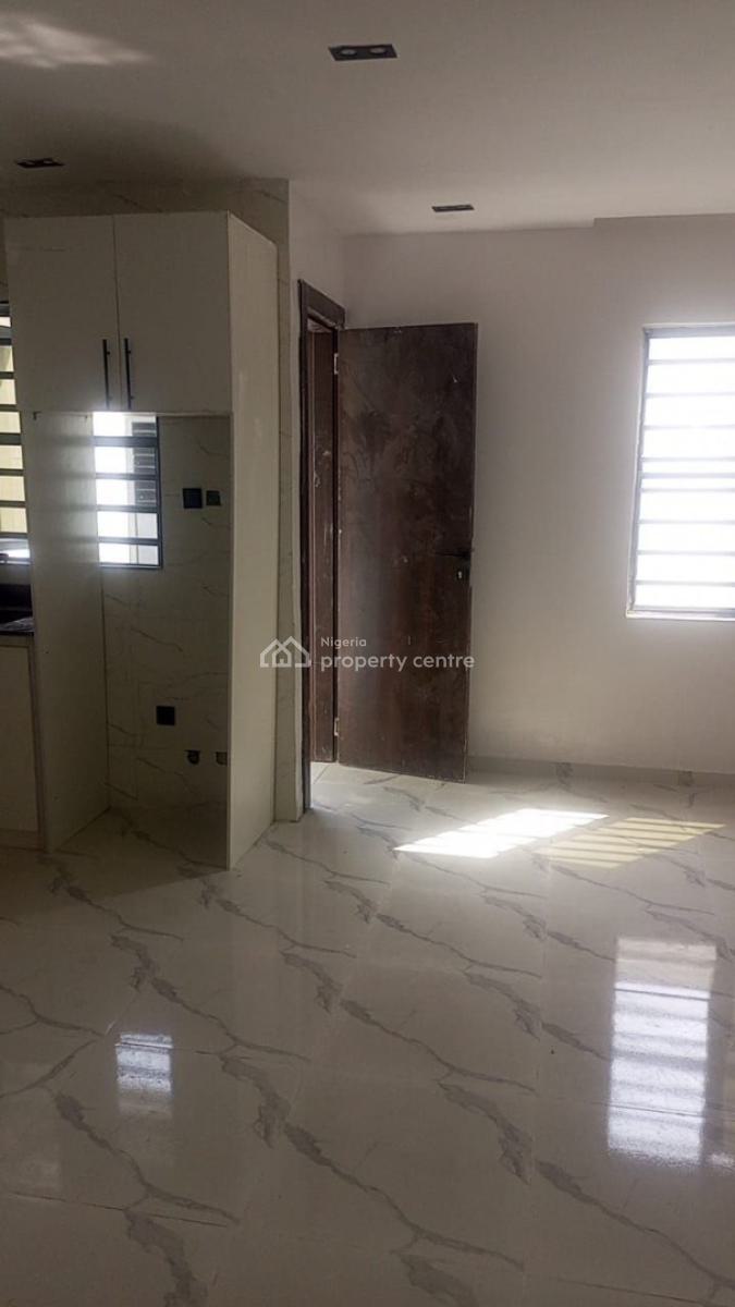 2 Bedroom Apartment, Ologolo Lekki, Ologolo, Lekki, Lagos, Flat / Apartment for Rent