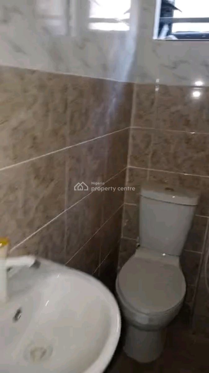 Newly Built N Modern 5 Units 2 Bedroom Up N Ground Flats, Ayodele Okeowo Street, Soluyi, Gbagada, Lagos, Flat / Apartment for Rent