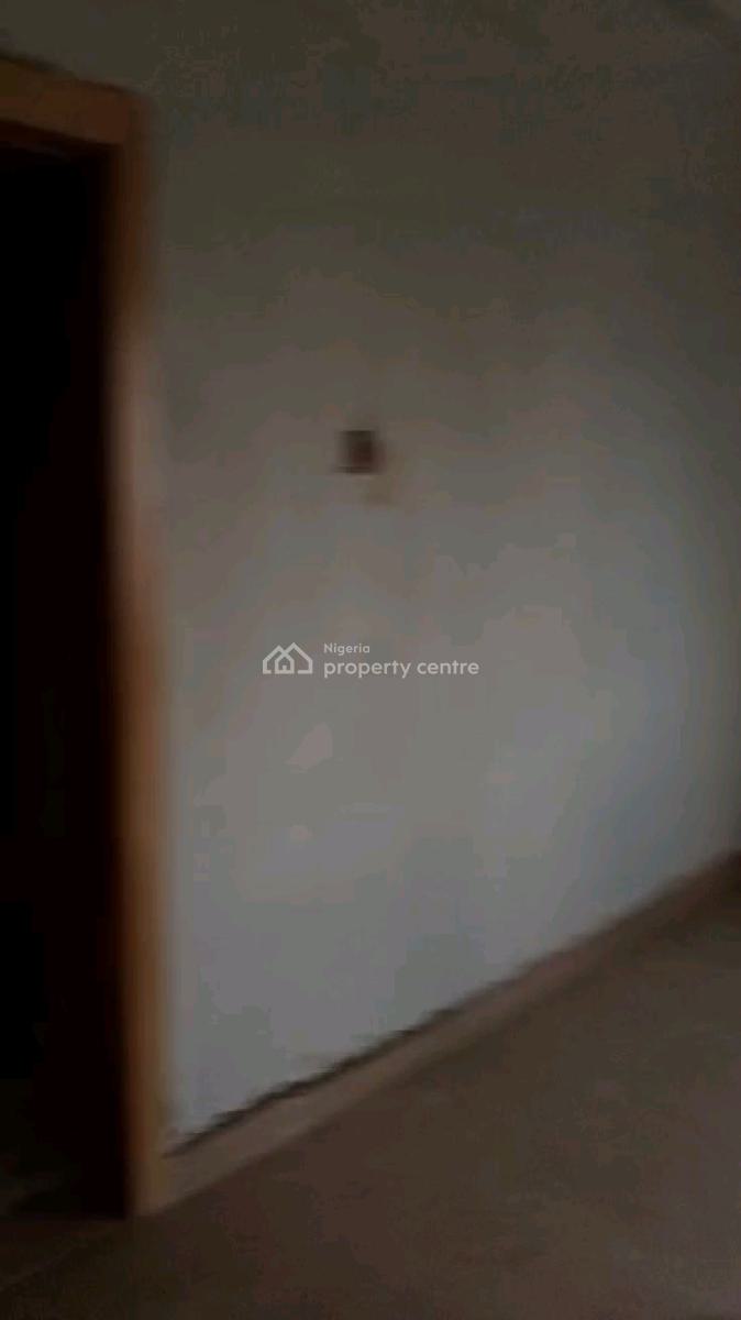 Newly Built N Modern 5 Units 2 Bedroom Up N Ground Flats, Ayodele Okeowo Street, Soluyi, Gbagada, Lagos, Flat / Apartment for Rent