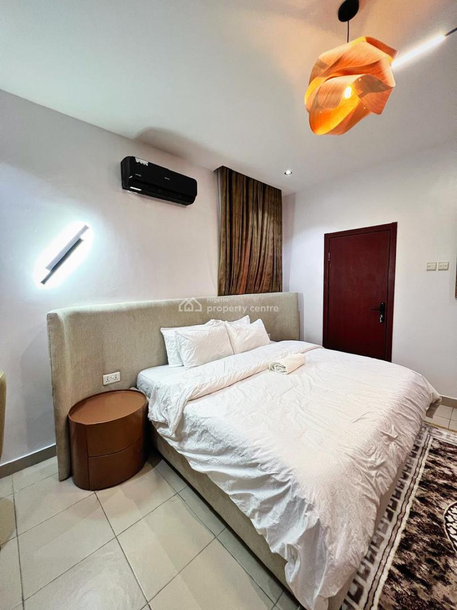 3 Bedroom Apartment with Ps5 and Tennis Court in Lekki Phase 1, Lekki Phase 1, Lekki, Lagos, Flat / Apartment Short Let