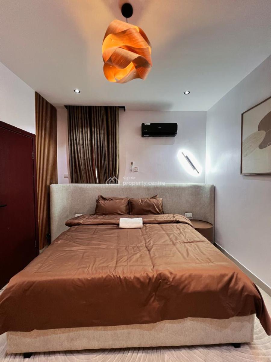 3 Bedroom Apartment with Ps5 and Tennis Court in Lekki Phase 1, Lekki Phase 1, Lekki, Lagos, Flat / Apartment Short Let