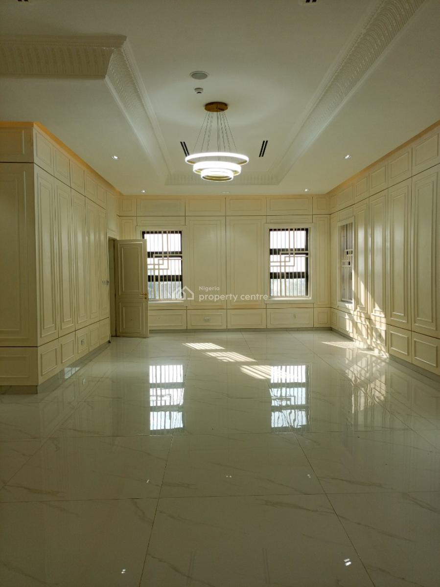 Presidential Massionate.   10 Bedrooms Massionate.   High Profile.   T, By Maitama Main, Maitama District, Abuja, House for Sale