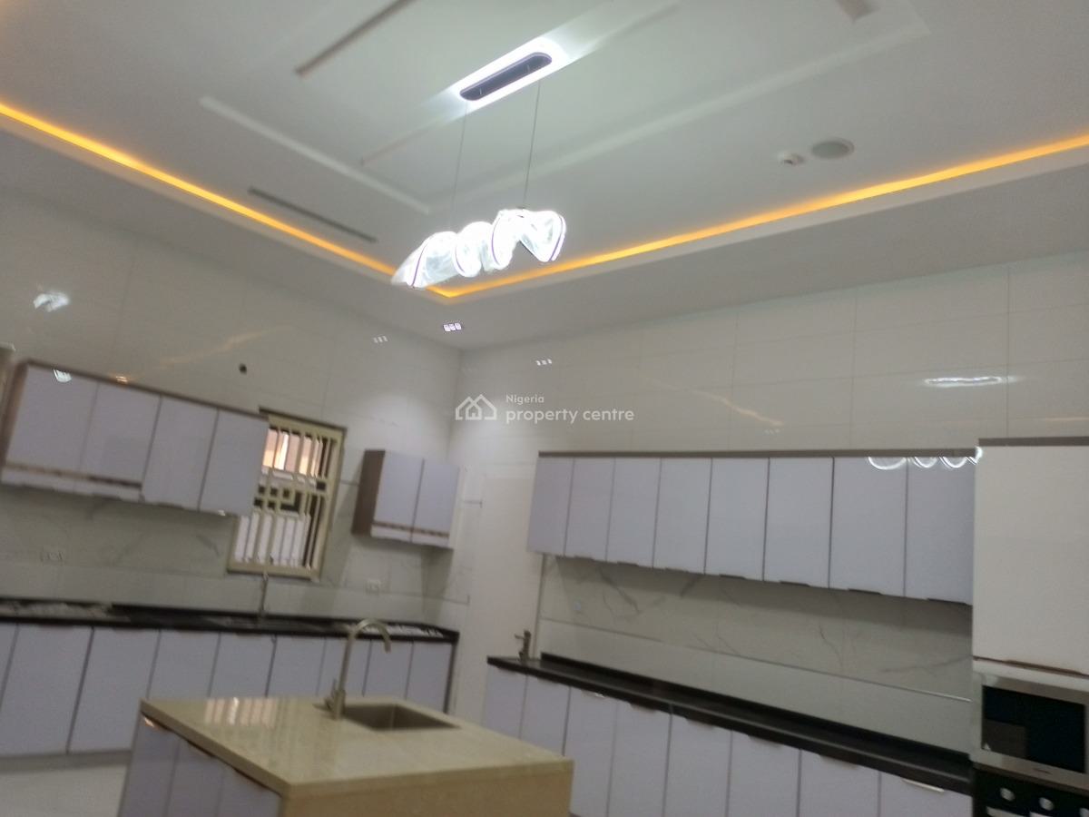 Presidential Massionate.   10 Bedrooms Massionate.   High Profile.   T, By Maitama Main, Maitama District, Abuja, House for Sale