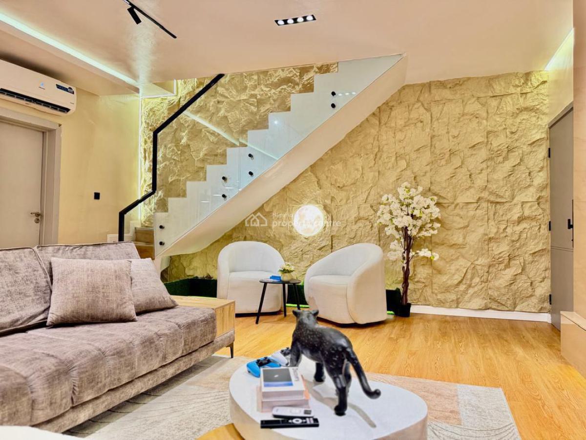 Stylish Carved Glass 2 Bedroom Apartment, Lekki, Lagos, Mini Flat (room and Parlour) Short Let