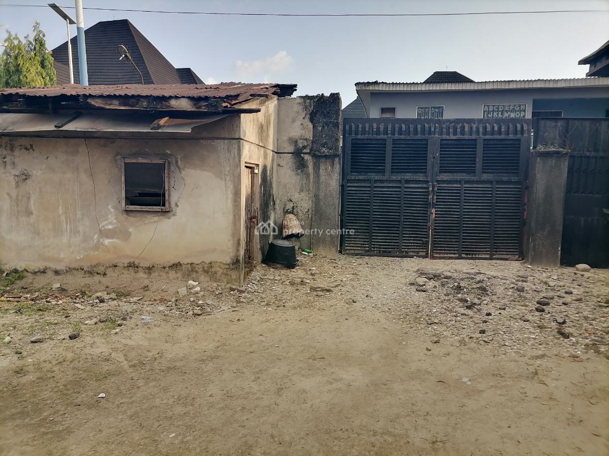 Land with Duplex & B.q, 68th Street, Bendel Estate(d.d.p.a) Off Westend Road, Off Airport, Warri, Delta, Mixed-use Land for Sale