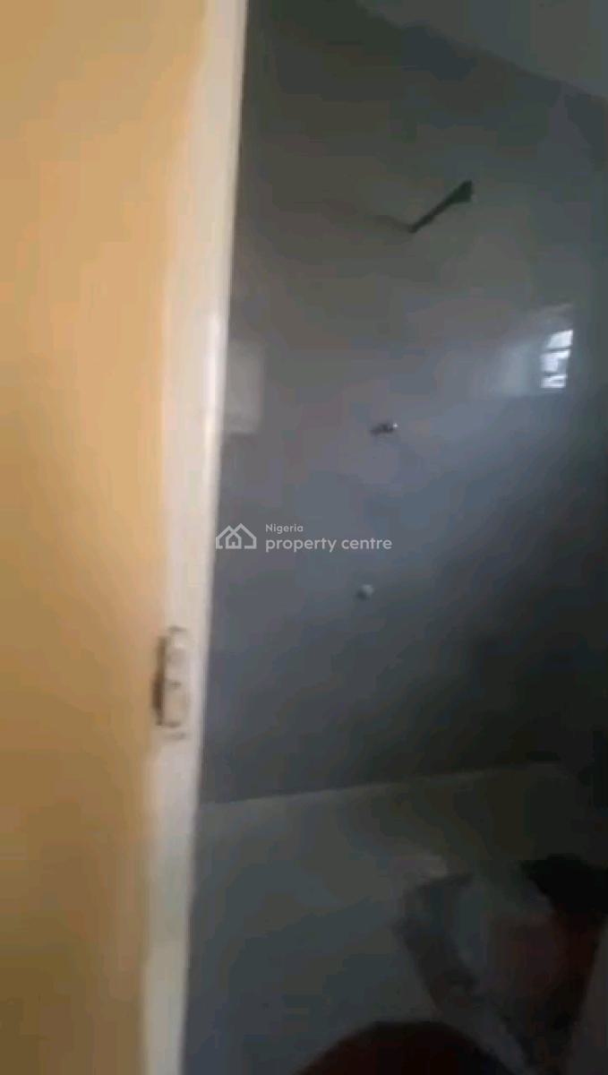Newly Built 2 Bedroom Upstairs & Ground Floor, Off Herbert Macauley Way, Alagomeji, Yaba, Lagos, Flat / Apartment for Rent