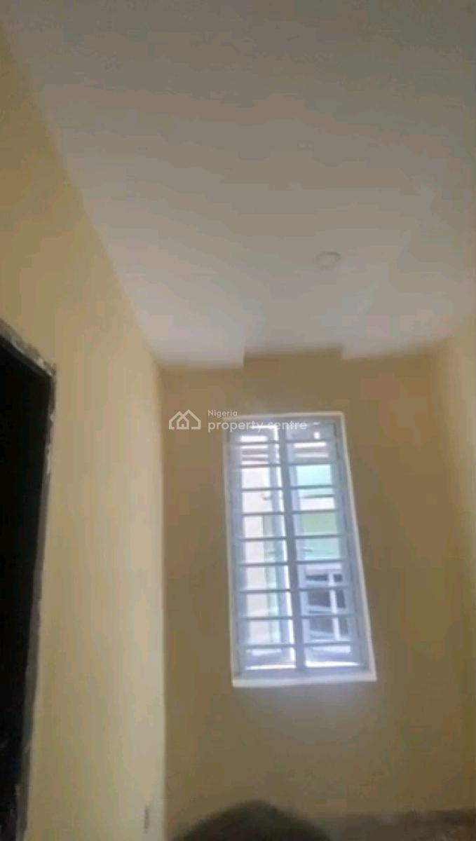 Newly Built 2 Bedroom Upstairs & Ground Floor, Off Herbert Macauley Way, Alagomeji, Yaba, Lagos, Flat / Apartment for Rent