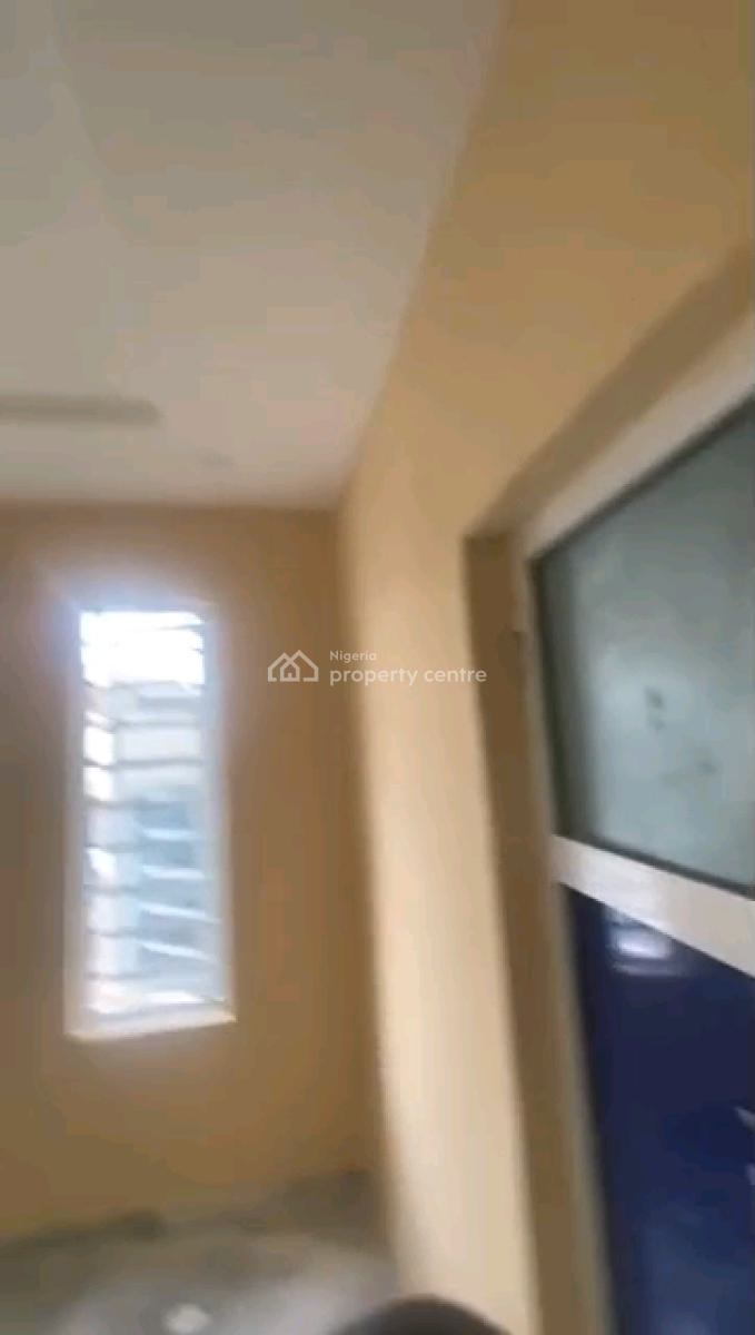 Newly Built 2 Bedroom Upstairs & Ground Floor, Off Herbert Macauley Way, Alagomeji, Yaba, Lagos, Flat / Apartment for Rent