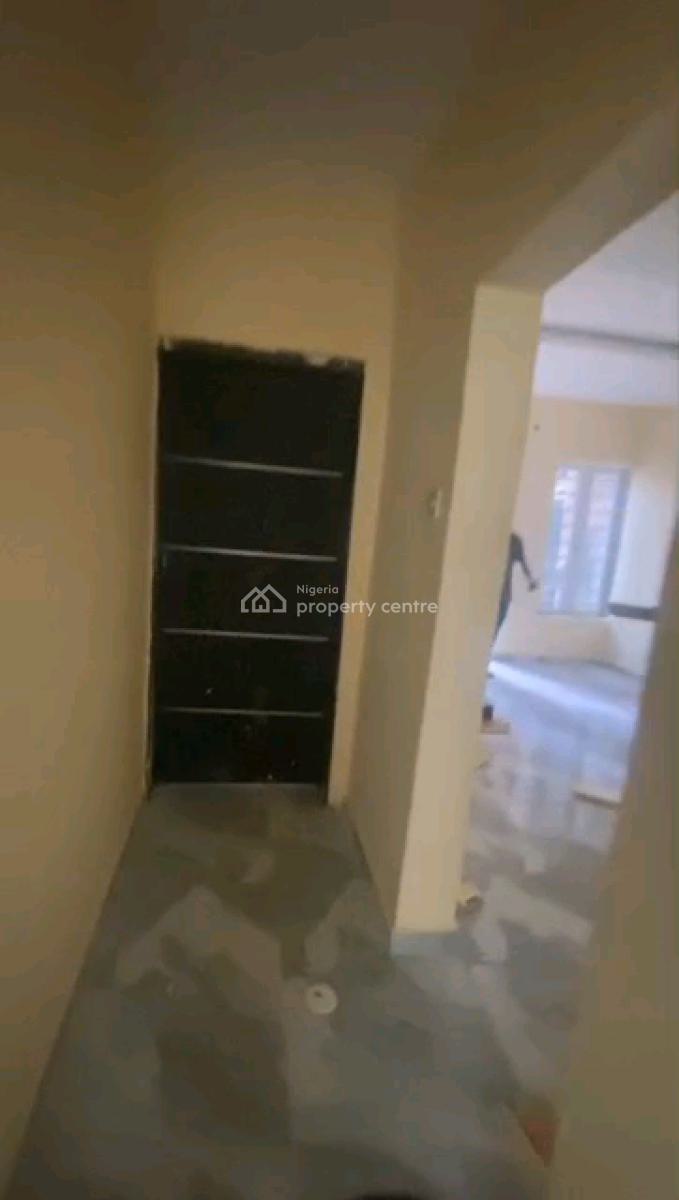 Newly Built 2 Bedroom Upstairs & Ground Floor, Off Herbert Macauley Way, Alagomeji, Yaba, Lagos, Flat / Apartment for Rent